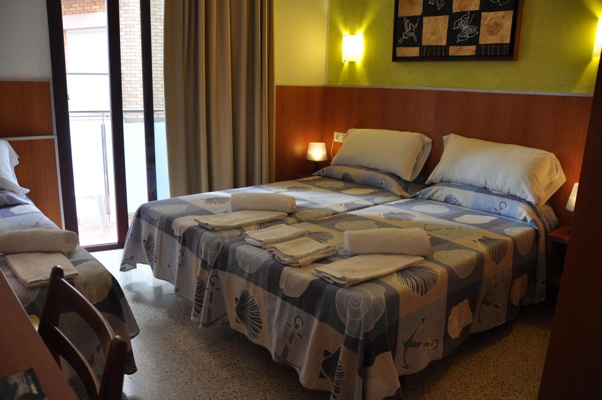 - El Amigo Guest house Lloret de Mar